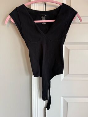 Free People Black Ribbed V-Neck Bodysuit xs/s